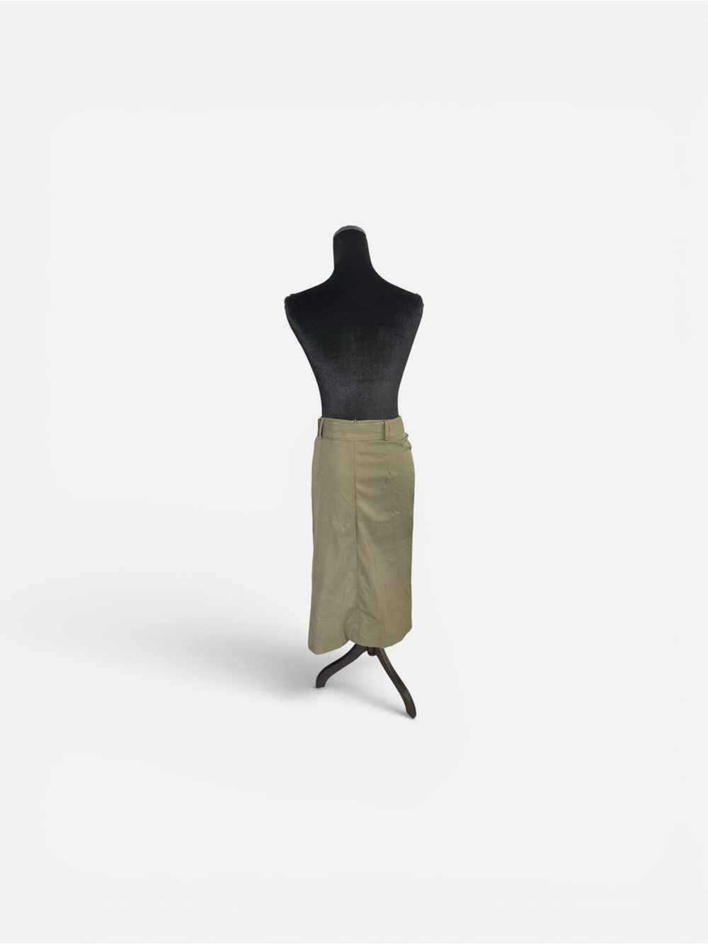 Micas 🔥NWOT🔥Ruched Olive Midi Skirt with  Button Detail and Belt - Picture 4 of 6